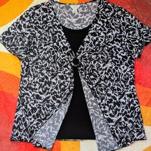 Vintage CJ Banks Black & White Patterned Women's Top 1X Stretchy Flyaway Top
